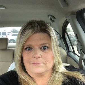 Meet your Posher, Dana